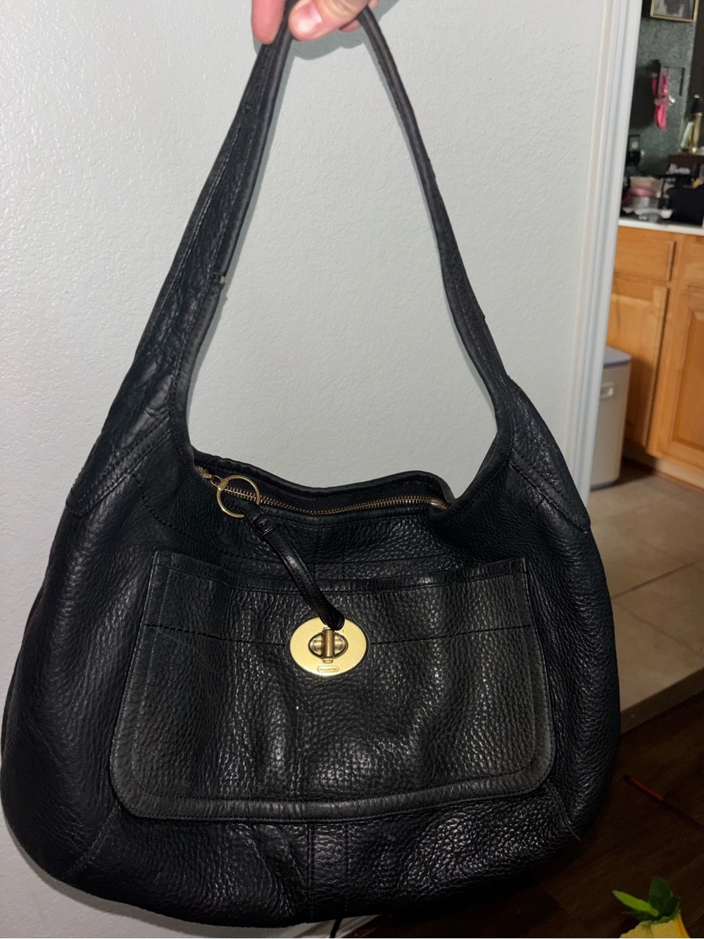 RareVintage 2007 Coach Ergo Large Hobo 11613 Black Pebbled Leather Gold Turnlock